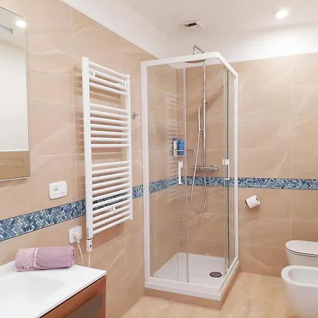 Pensionat Center & - Fiori Di Trieste