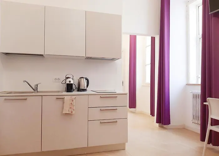 Center & - Fiori Di Trieste